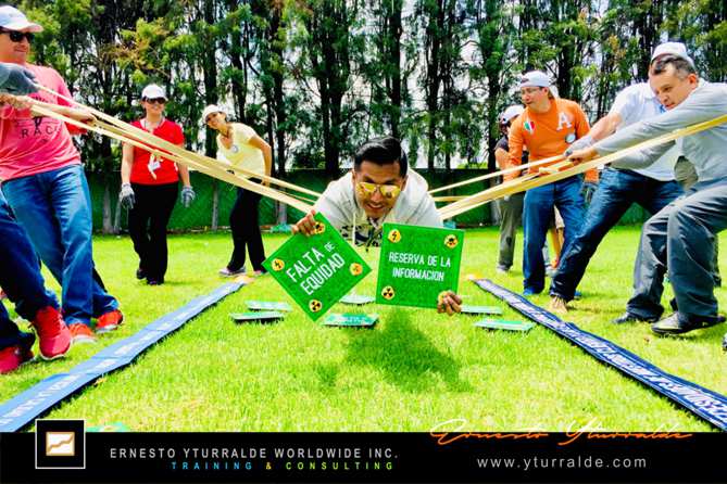 Talleres de Cuerdas Honduras Team Building para el desarrollo de equipos de trabajo